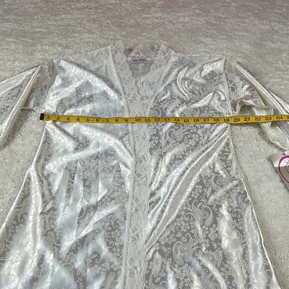 Vintage Reasa Martin NWT paisley and lace satin robe, size small - Picture 5 of 8
